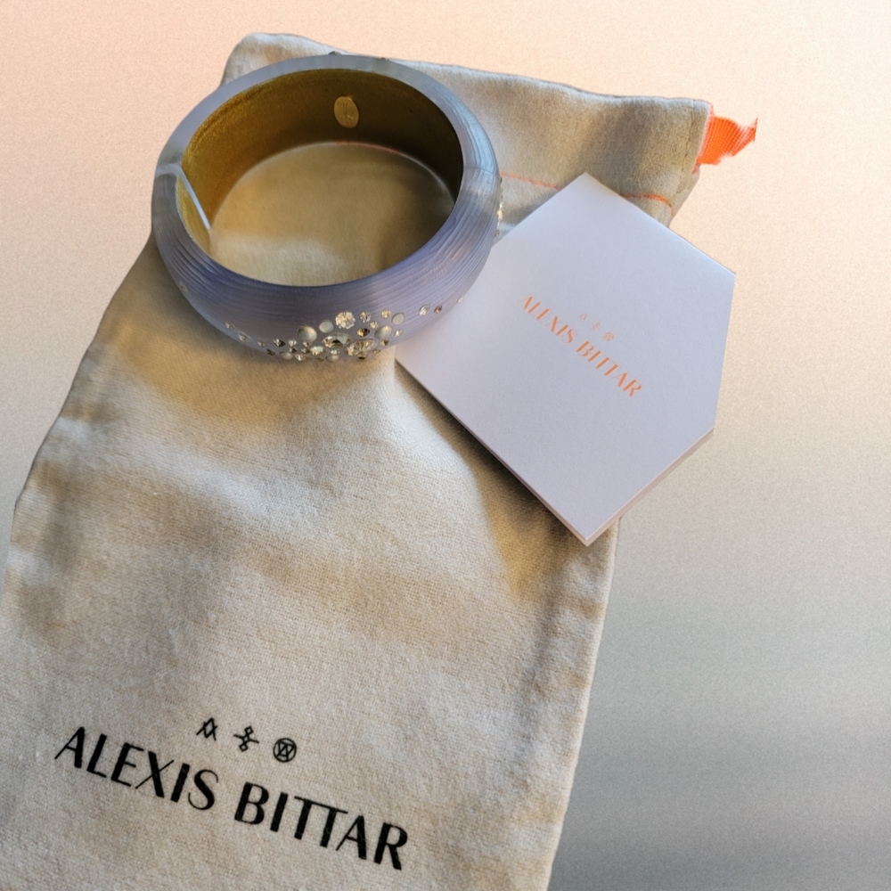 ALEXIS BITTAR | SWAROVSKI CRYSTAL LUMINOUS GRAY MAGNETIC LUCITE BRACELET - Picture 2 of 12